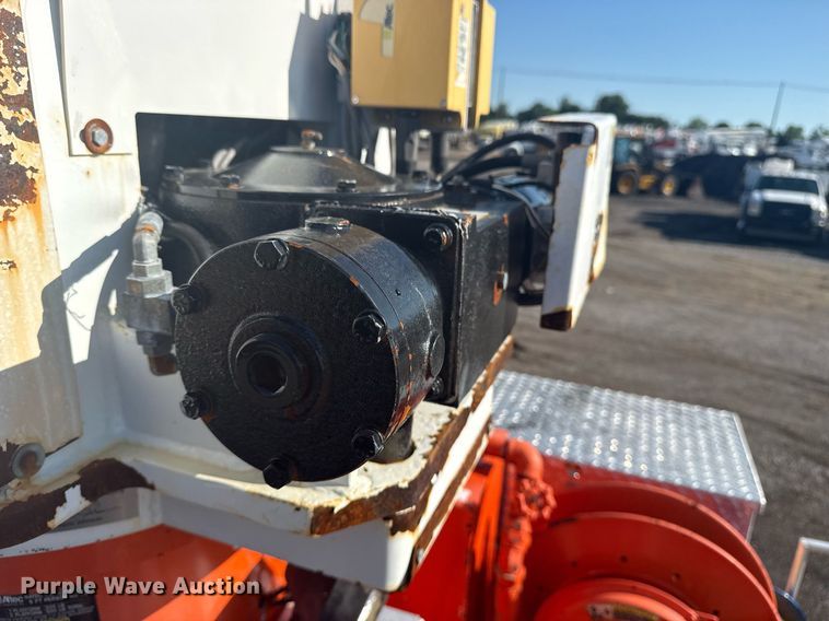 image for item EG5932 2011 International 7500 Ext. Cab digger derrick truck