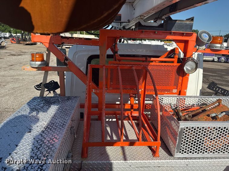 image for item EG5932 2011 International 7500 Ext. Cab digger derrick truck