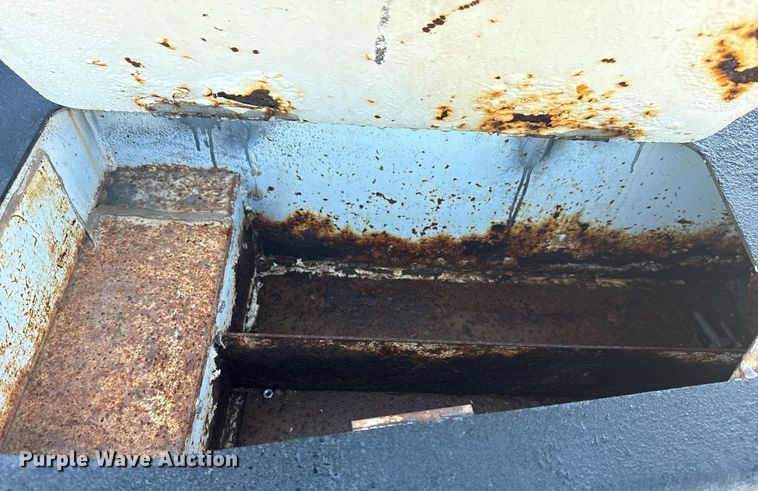 image for item EG5932 2011 International 7500 Ext. Cab digger derrick truck