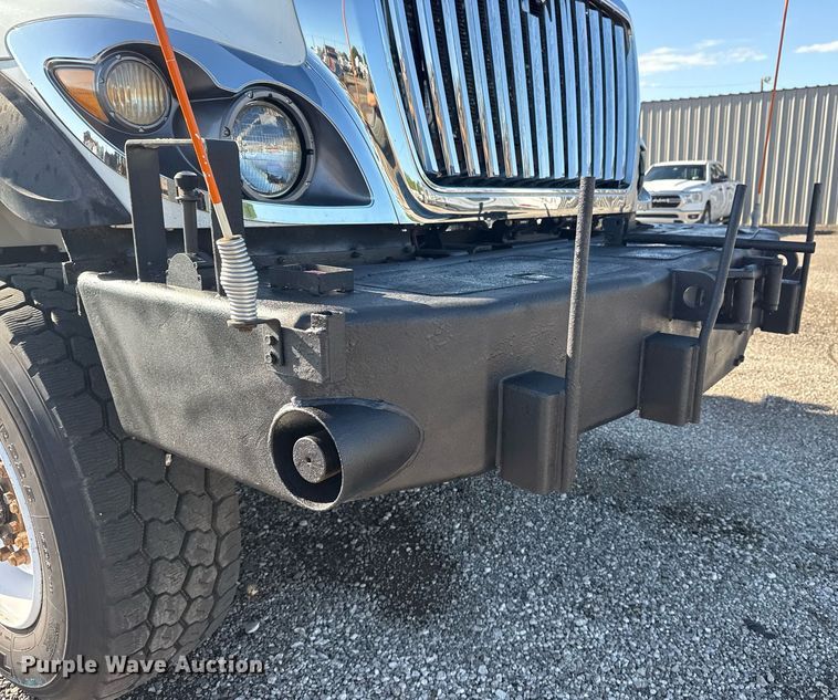 image for item EG5932 2011 International 7500 Ext. Cab digger derrick truck