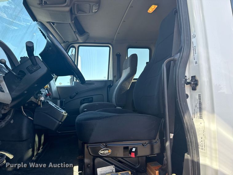 image for item EG5932 2011 International 7500 Ext. Cab digger derrick truck