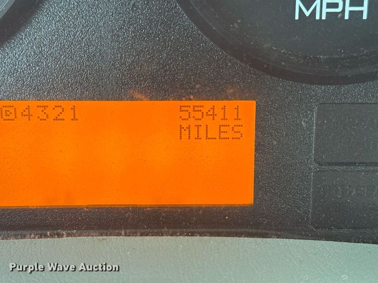 image for item EG5932 2011 International 7500 Ext. Cab digger derrick truck