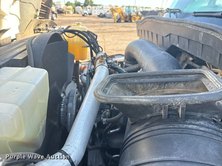 image for item EG5932 2011 International 7500 Ext. Cab digger derrick truck