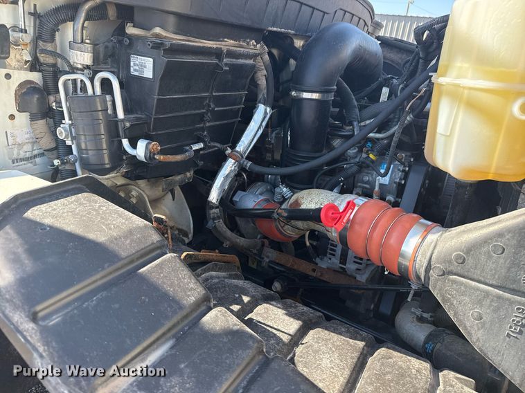 image for item EG5932 2011 International 7500 Ext. Cab digger derrick truck