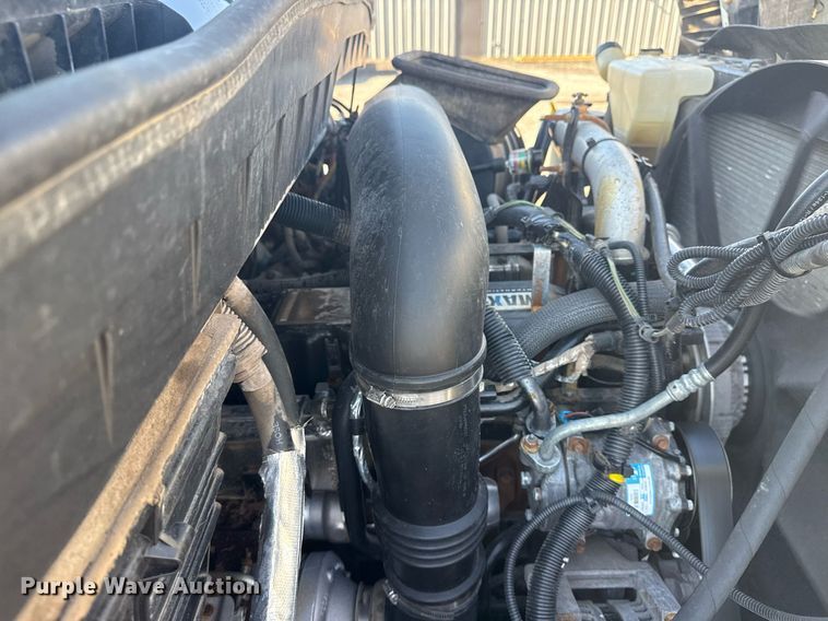 image for item EG5932 2011 International 7500 Ext. Cab digger derrick truck