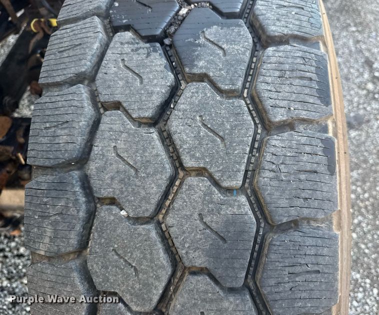 image for item EG5932 2011 International 7500 Ext. Cab digger derrick truck