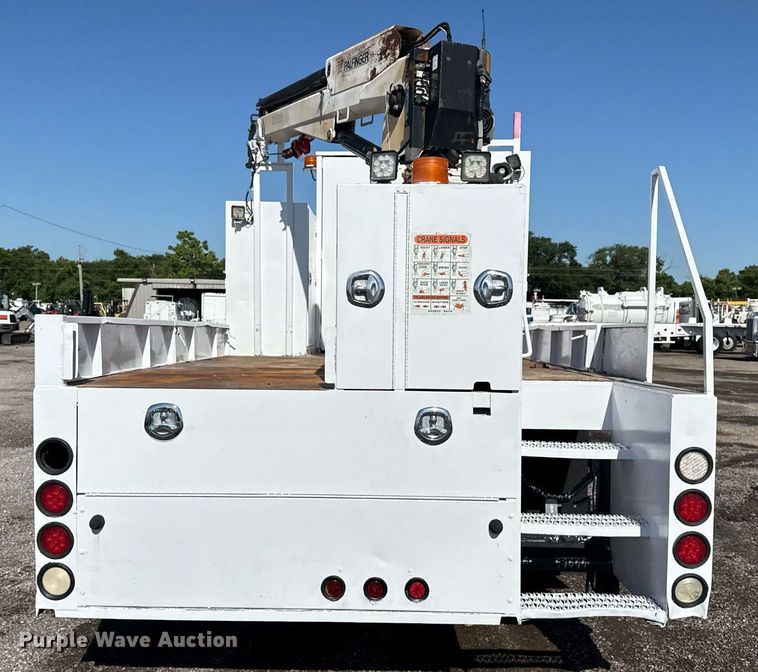 image for item EG5933 2006 Freightliner Business Class M2 Crew Cab utility / service truck