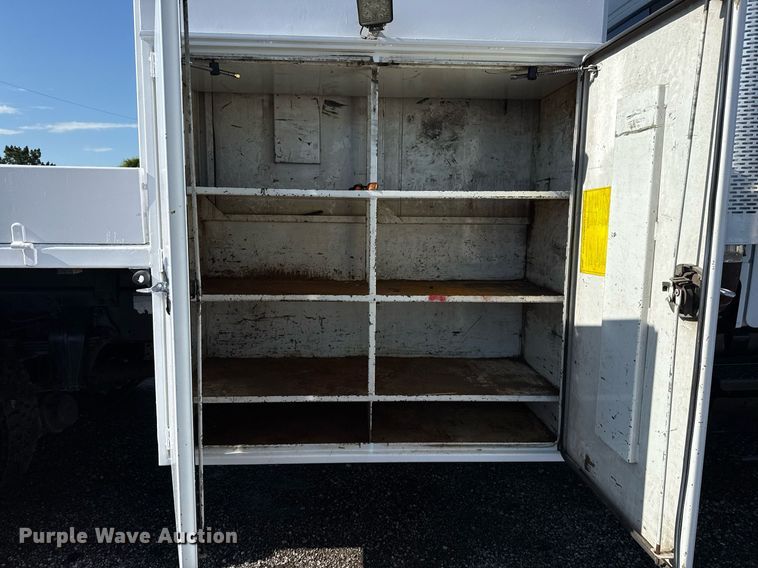 image for item EG5933 2006 Freightliner Business Class M2 Crew Cab utility / service truck