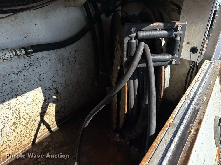 image for item EG5933 2006 Freightliner Business Class M2 Crew Cab utility / service truck