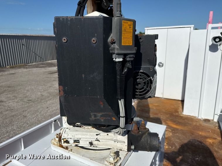 image for item EG5933 2006 Freightliner Business Class M2 Crew Cab utility / service truck