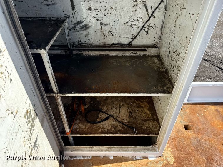 image for item EG5933 2006 Freightliner Business Class M2 Crew Cab utility / service truck