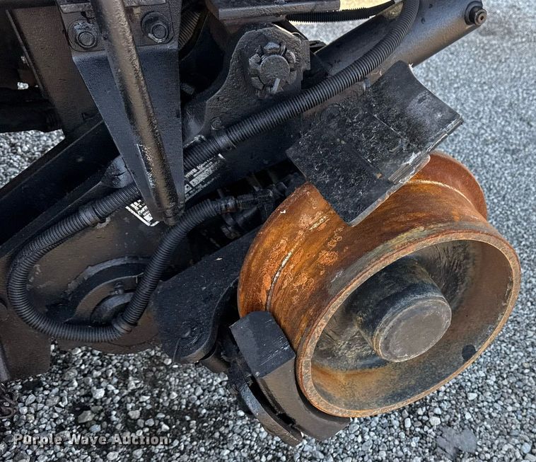 image for item EG5933 2006 Freightliner Business Class M2 Crew Cab utility / service truck