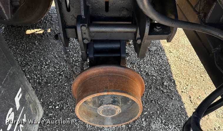 image for item EG5933 2006 Freightliner Business Class M2 Crew Cab utility / service truck