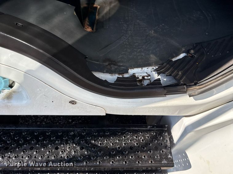 image for item EG5933 2006 Freightliner Business Class M2 Crew Cab utility / service truck