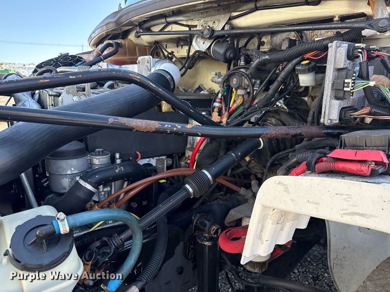 image for item EG5933 2006 Freightliner Business Class M2 Crew Cab utility / service truck