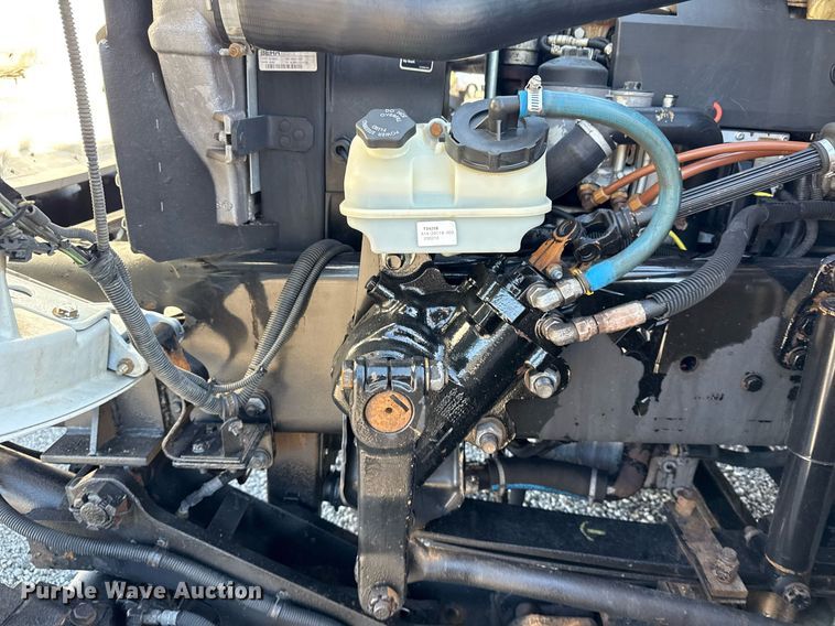 image for item EG5933 2006 Freightliner Business Class M2 Crew Cab utility / service truck