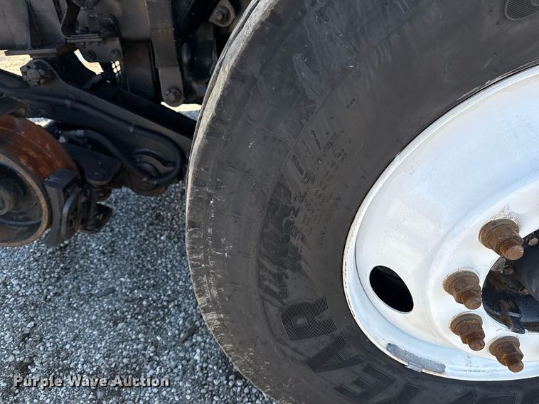 image for item EG5933 2006 Freightliner Business Class M2 Crew Cab utility / service truck