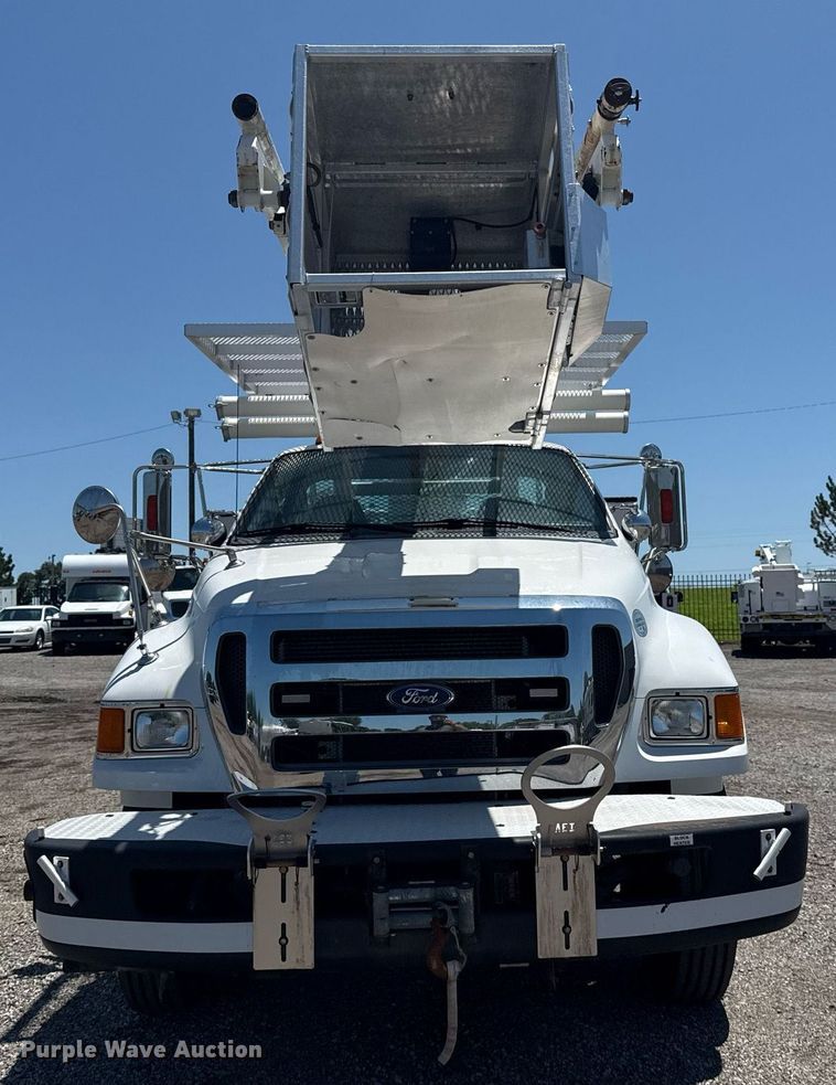 image for item EG5937 2015 Ford F750 Super Duty cable placer bucket truck