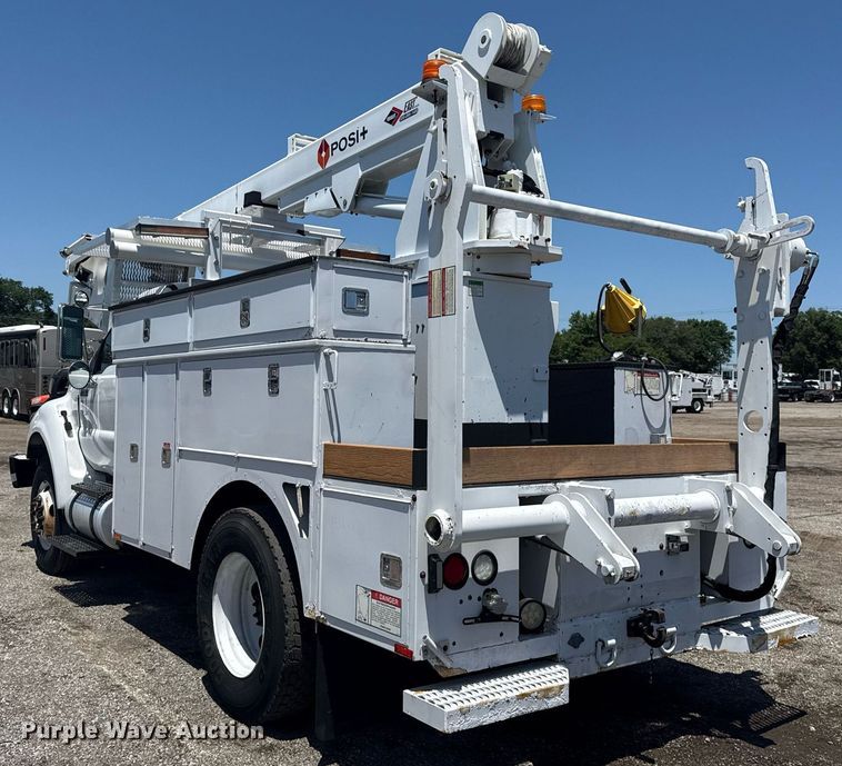 image for item EG5937 2015 Ford F750 Super Duty cable placer bucket truck