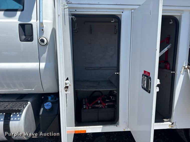 image for item EG5937 2015 Ford F750 Super Duty cable placer bucket truck