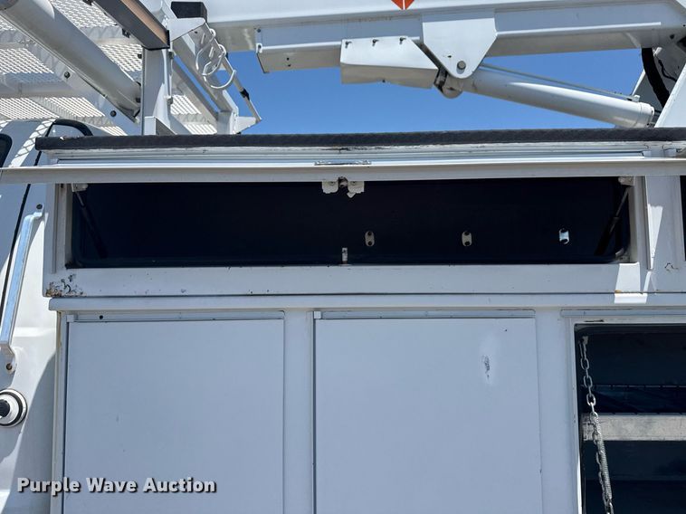 image for item EG5937 2015 Ford F750 Super Duty cable placer bucket truck