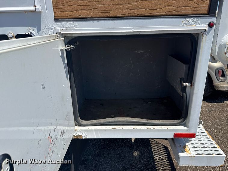 image for item EG5937 2015 Ford F750 Super Duty cable placer bucket truck