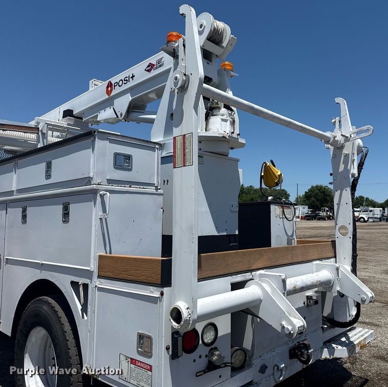 image for item EG5937 2015 Ford F750 Super Duty cable placer bucket truck