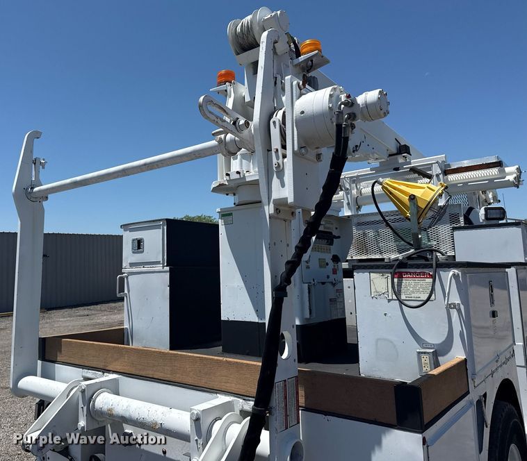 image for item EG5937 2015 Ford F750 Super Duty cable placer bucket truck