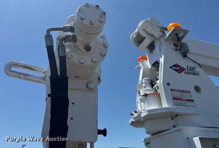 image for item EG5937 2015 Ford F750 Super Duty cable placer bucket truck