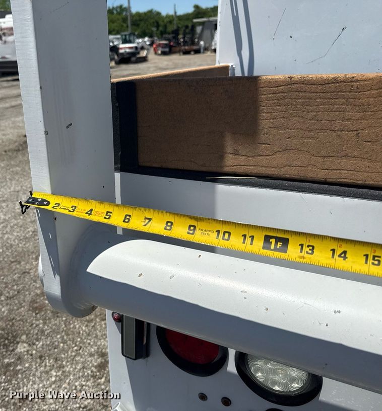 image for item EG5937 2015 Ford F750 Super Duty cable placer bucket truck