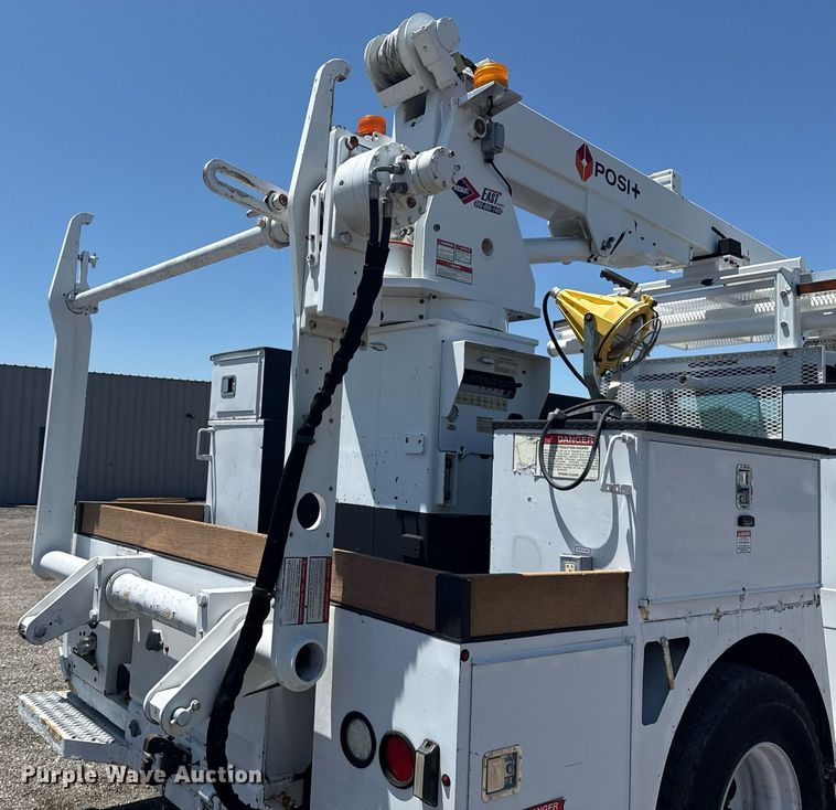 image for item EG5937 2015 Ford F750 Super Duty cable placer bucket truck