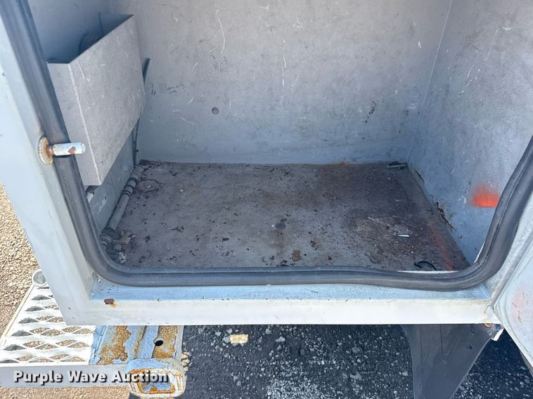 image for item EG5937 2015 Ford F750 Super Duty cable placer bucket truck