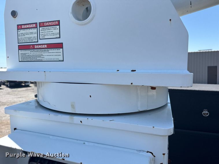 image for item EG5937 2015 Ford F750 Super Duty cable placer bucket truck