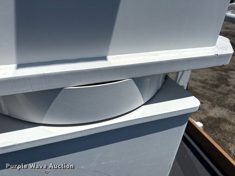 image for item EG5937 2015 Ford F750 Super Duty cable placer bucket truck