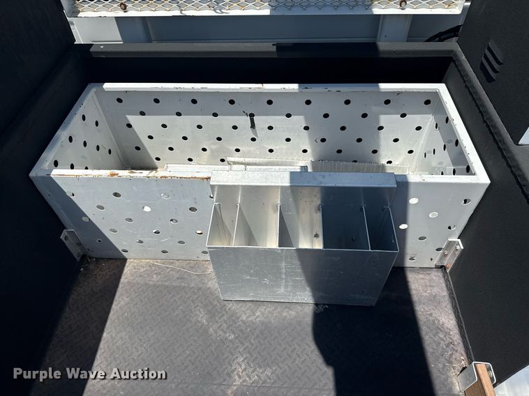 image for item EG5937 2015 Ford F750 Super Duty cable placer bucket truck