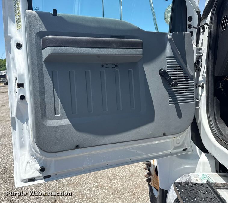 image for item EG5937 2015 Ford F750 Super Duty cable placer bucket truck