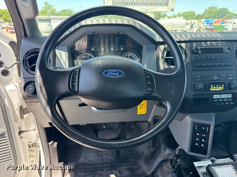 image for item EG5937 2015 Ford F750 Super Duty cable placer bucket truck