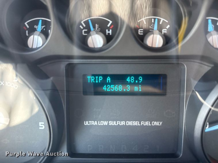 image for item EG5937 2015 Ford F750 Super Duty cable placer bucket truck