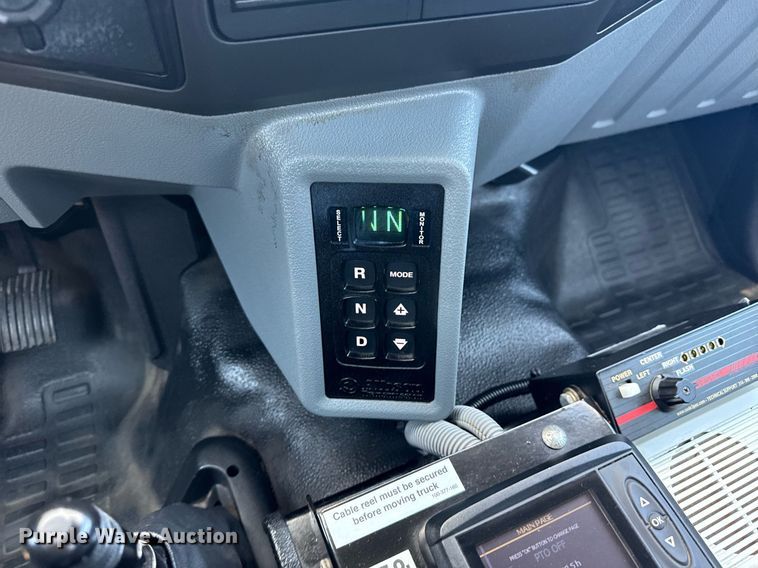 image for item EG5937 2015 Ford F750 Super Duty cable placer bucket truck