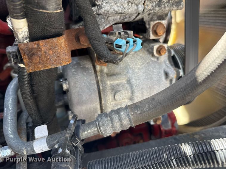 image for item EG5937 2015 Ford F750 Super Duty cable placer bucket truck