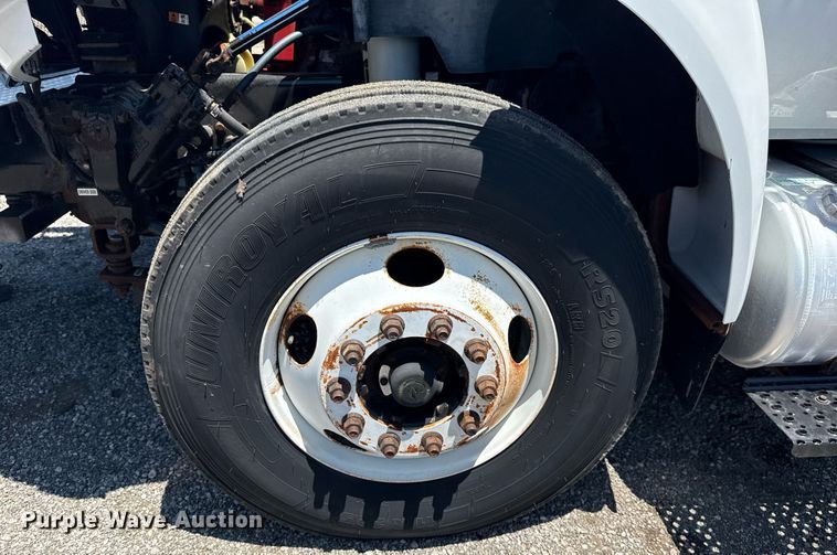 image for item EG5937 2015 Ford F750 Super Duty cable placer bucket truck