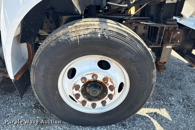 image for item EG5937 2015 Ford F750 Super Duty cable placer bucket truck