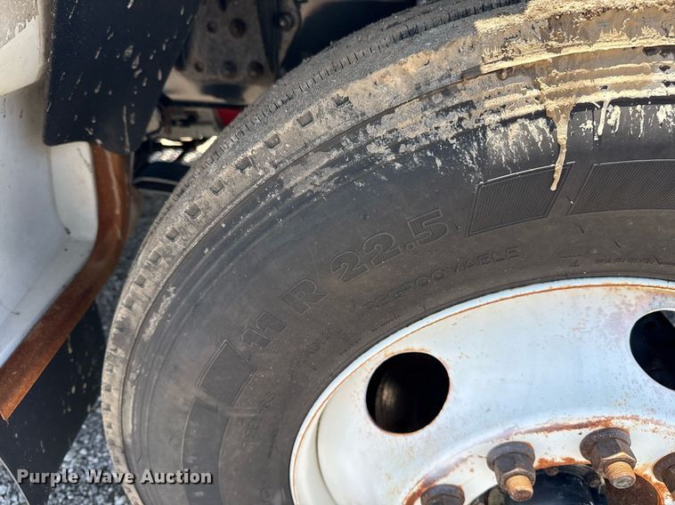 image for item EG5937 2015 Ford F750 Super Duty cable placer bucket truck