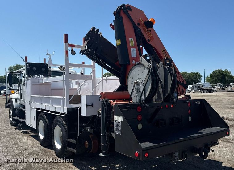 image for item EG5942 2009 International 7500 Crew Cab crane truck