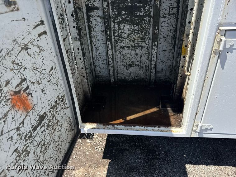 image for item EG5942 2009 International 7500 Crew Cab crane truck