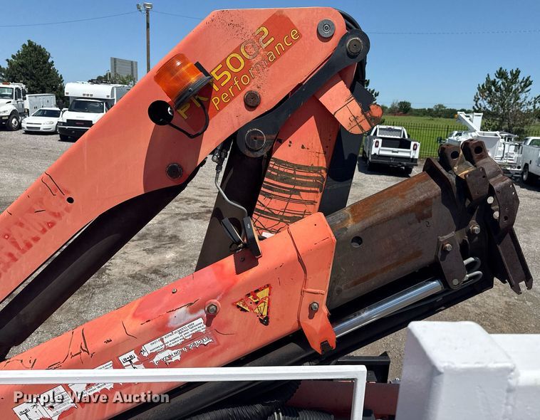 image for item EG5942 2009 International 7500 Crew Cab crane truck