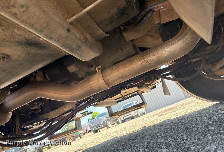 image for item EG5942 2009 International 7500 Crew Cab crane truck