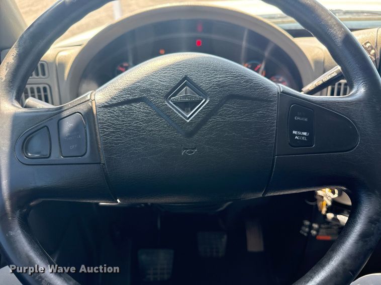 image for item EG5942 2009 International 7500 Crew Cab crane truck