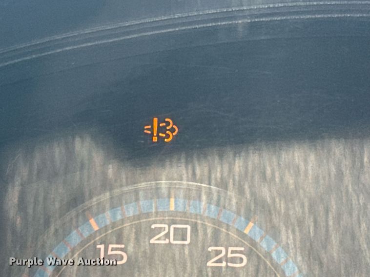 image for item EG5942 2009 International 7500 Crew Cab crane truck