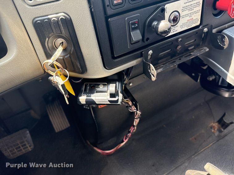 image for item EG5942 2009 International 7500 Crew Cab crane truck